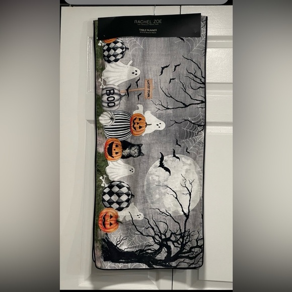 Rachel Zoe Halloween table runner Rachel Zoe 16 x 72 - Picture 1 of 3